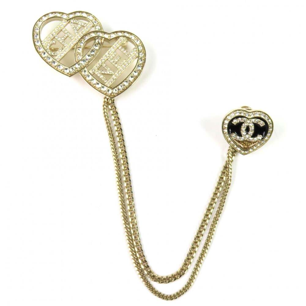 Chanel Cc Logo Heart Brooch Gold-Tone #250129C14B